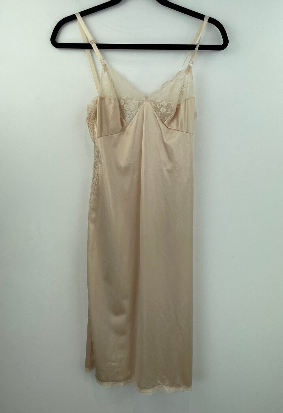Vtg JC Penny 32 / 10 Slip Nightgown Nude Beige Lace Antron Nylon A50-11