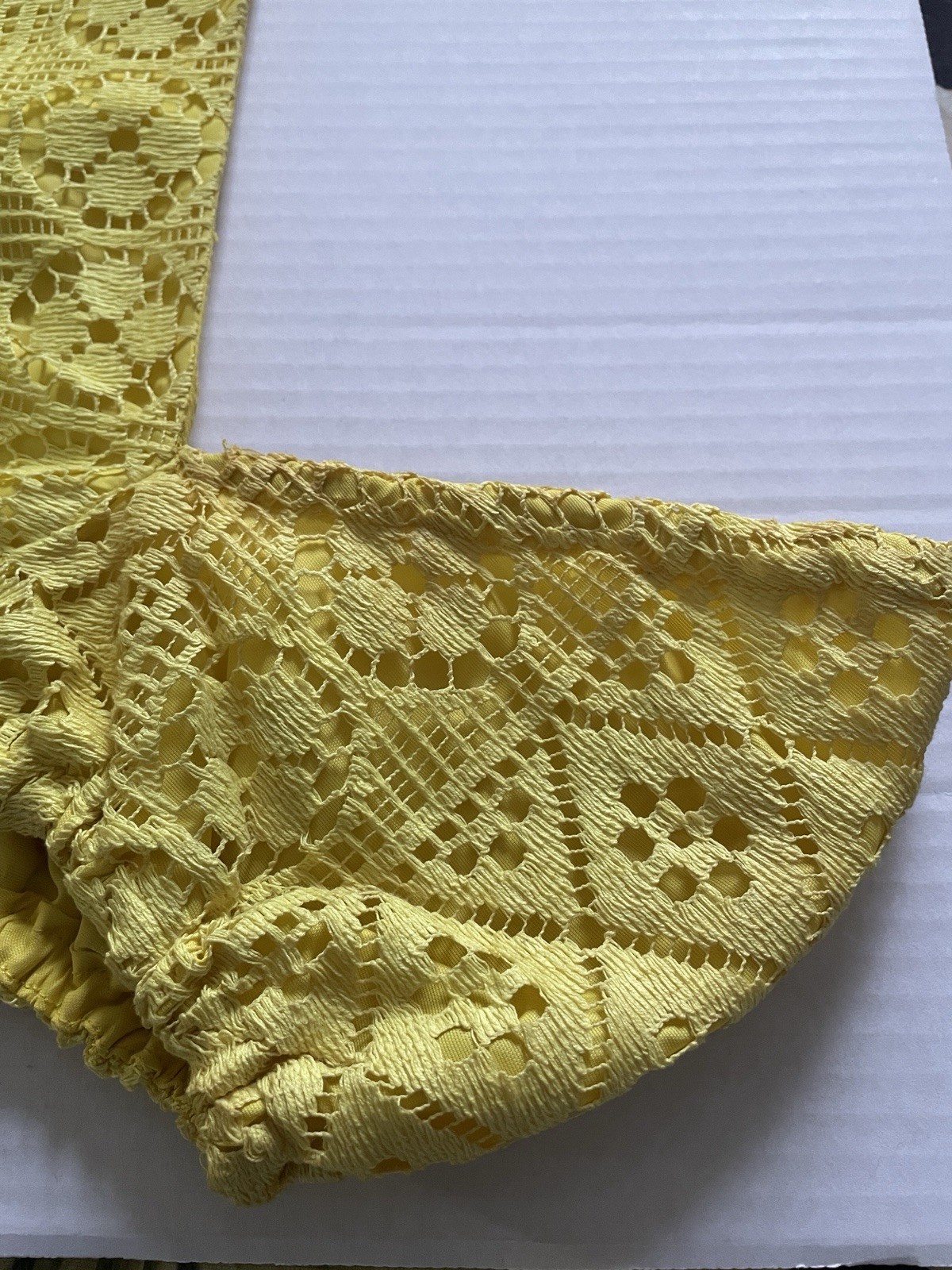 1970’S NORMAN SACKS YELLOW LACE GEOMETRIC CROCHET WOMEN SIZE 3 MAXI DRESS GOWN