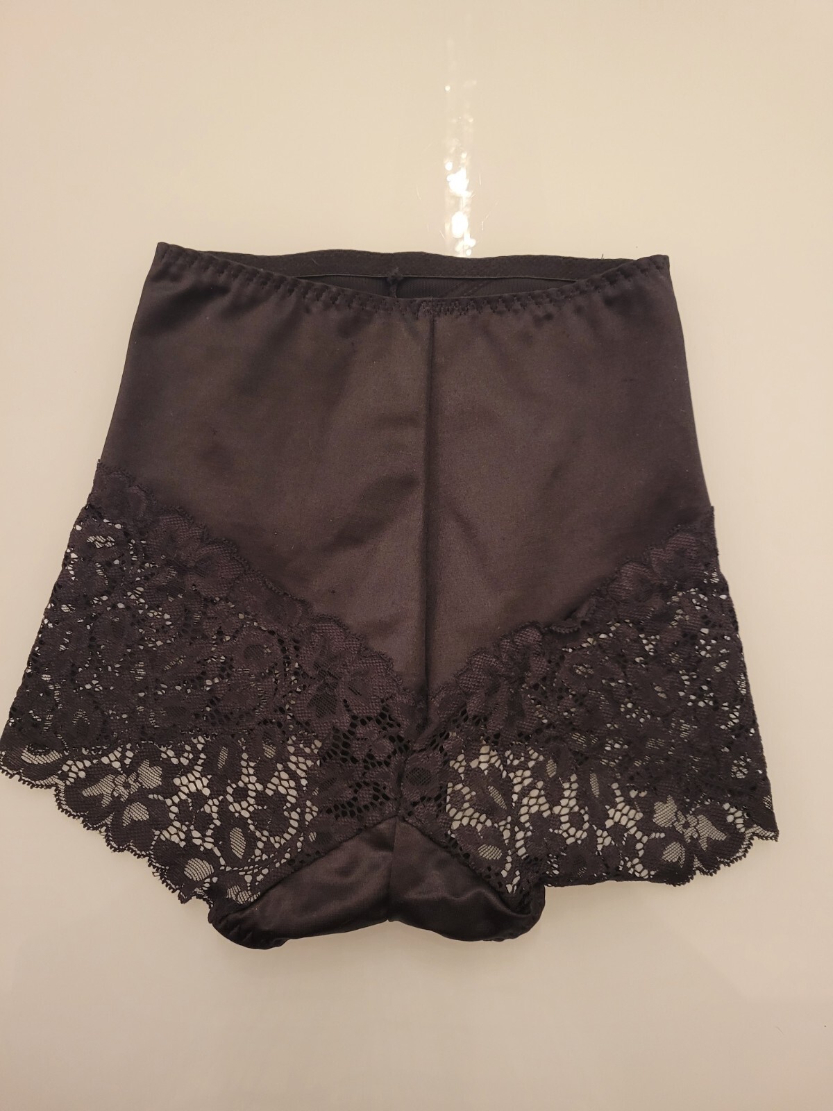 Vintage Smoothie Seductively Slim Second Skin Black Lace Pantie Shaper SMALL