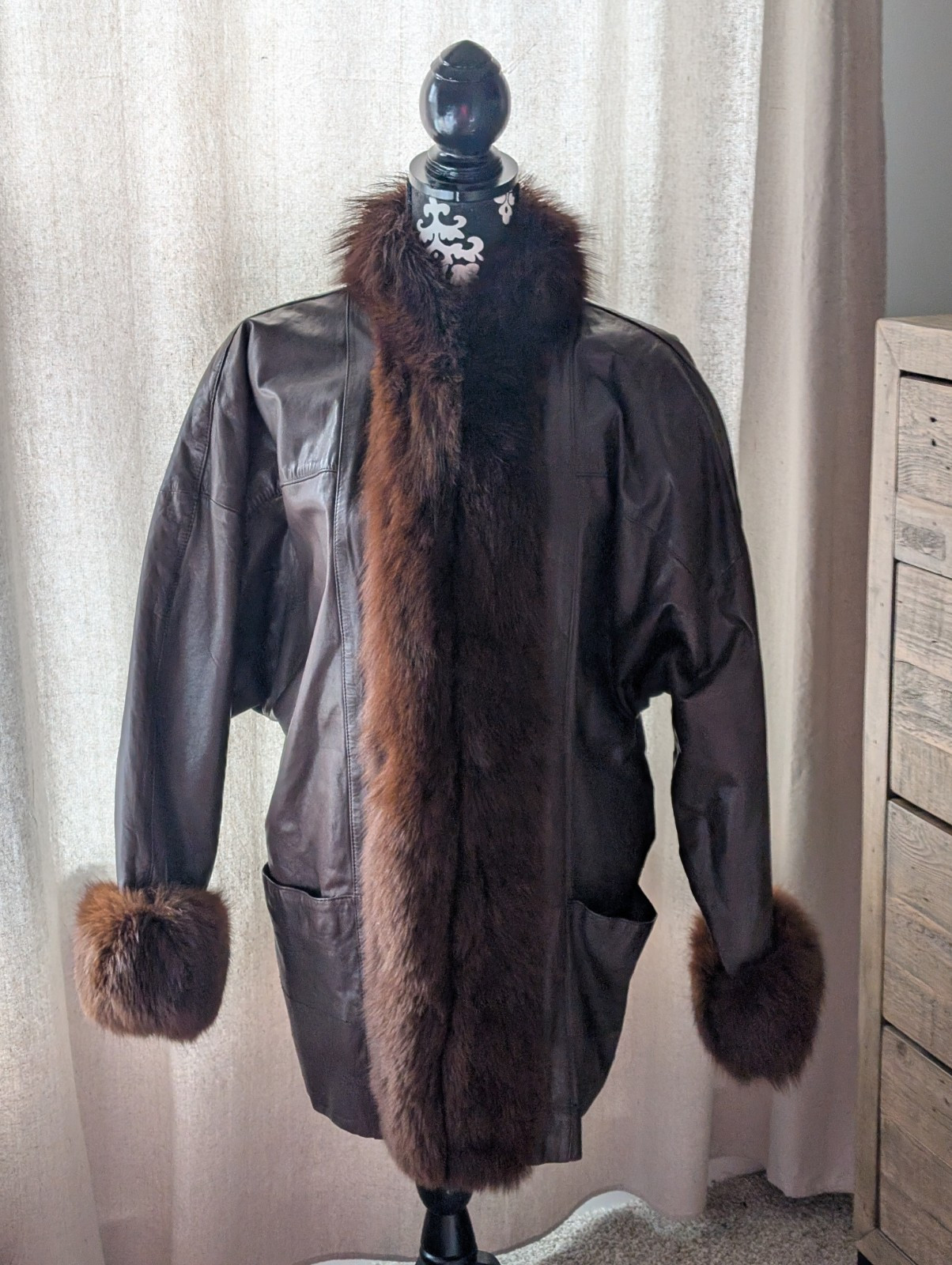 BROWN LEATHER 80S JACKET COAT SUZELLE INTERNATIONAL REAL FOX FUR COLLAR & CUFFS!