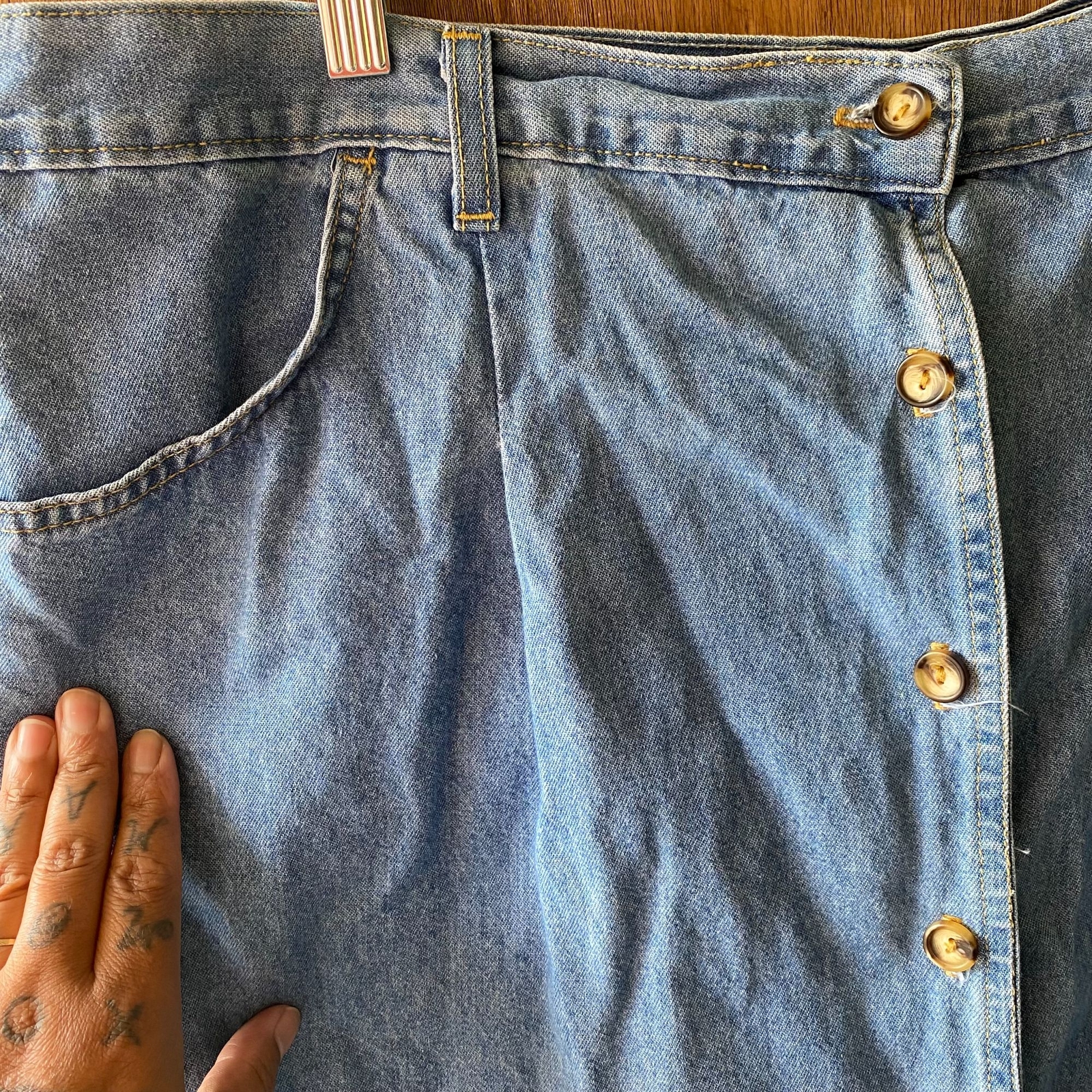 Vintage 90s JUST FOR WOMEN Buttonfront DENIM SKIRT Shirttail HEM 20W