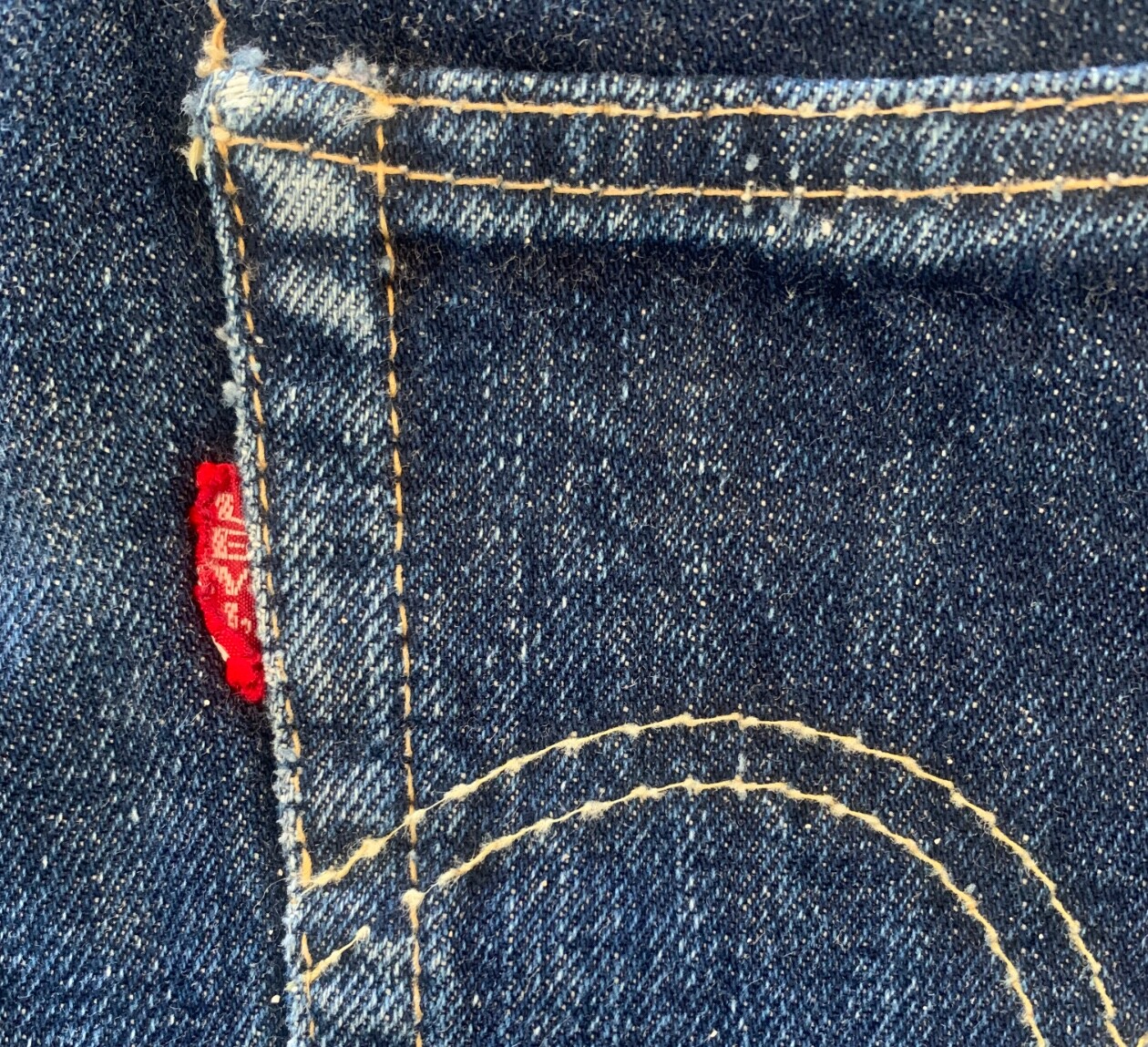 Extremely Rare Vintage Levi’s 501 Big E Jeans – Pre-1969, Dark Blue Wash