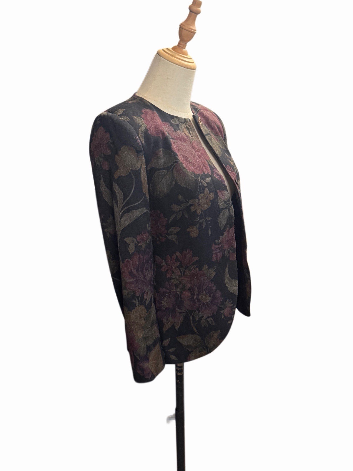 Vintage 90s Blazer Coat Woman’s Sz 2P Floral Whimsigoth Excellent Condition