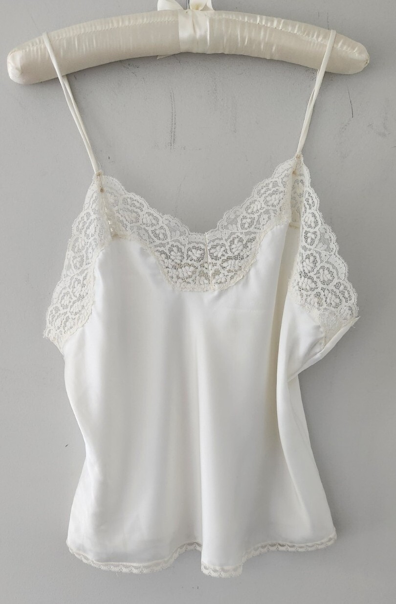Vtg 80’s Lauren Alexandra White Silky Satin Pijama Set Top & Shorts! L USA
