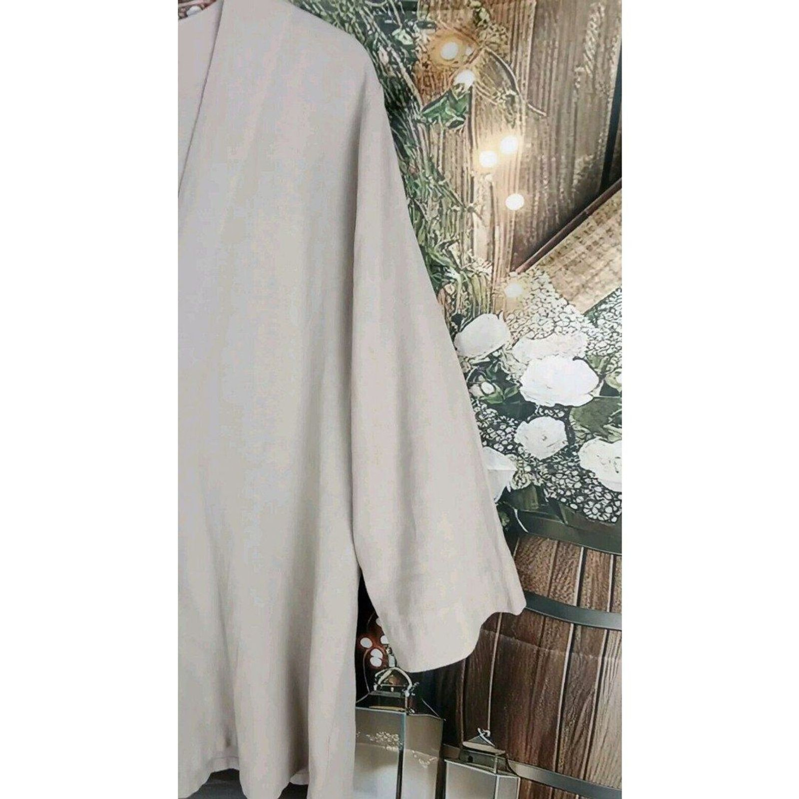 Soft Surroundings Size M Cardigan One Button Closer Beige 100% Cotton