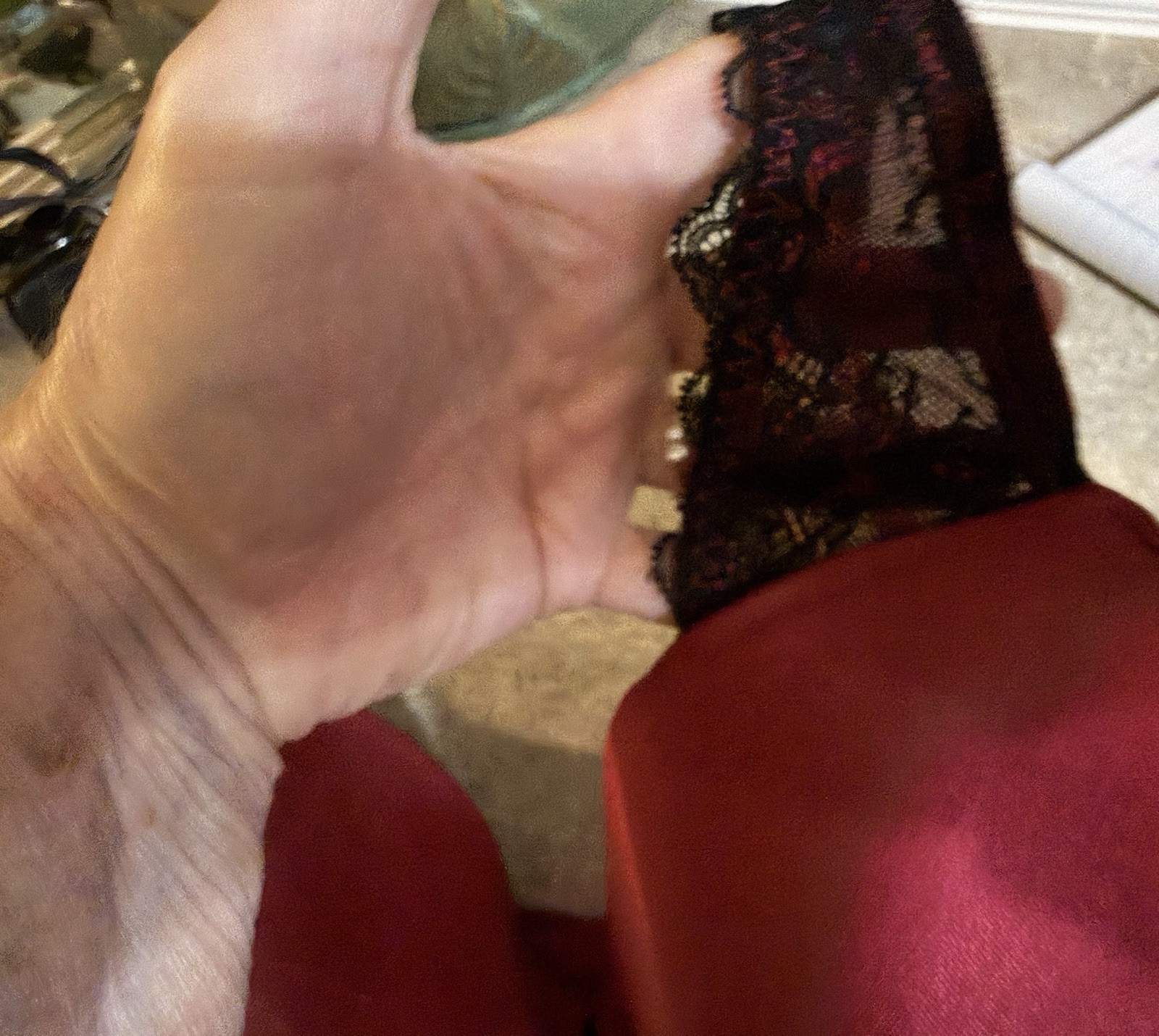 VINTAGE CATHERINES INTIMATES MAROON & BLACK BRA! 50 D