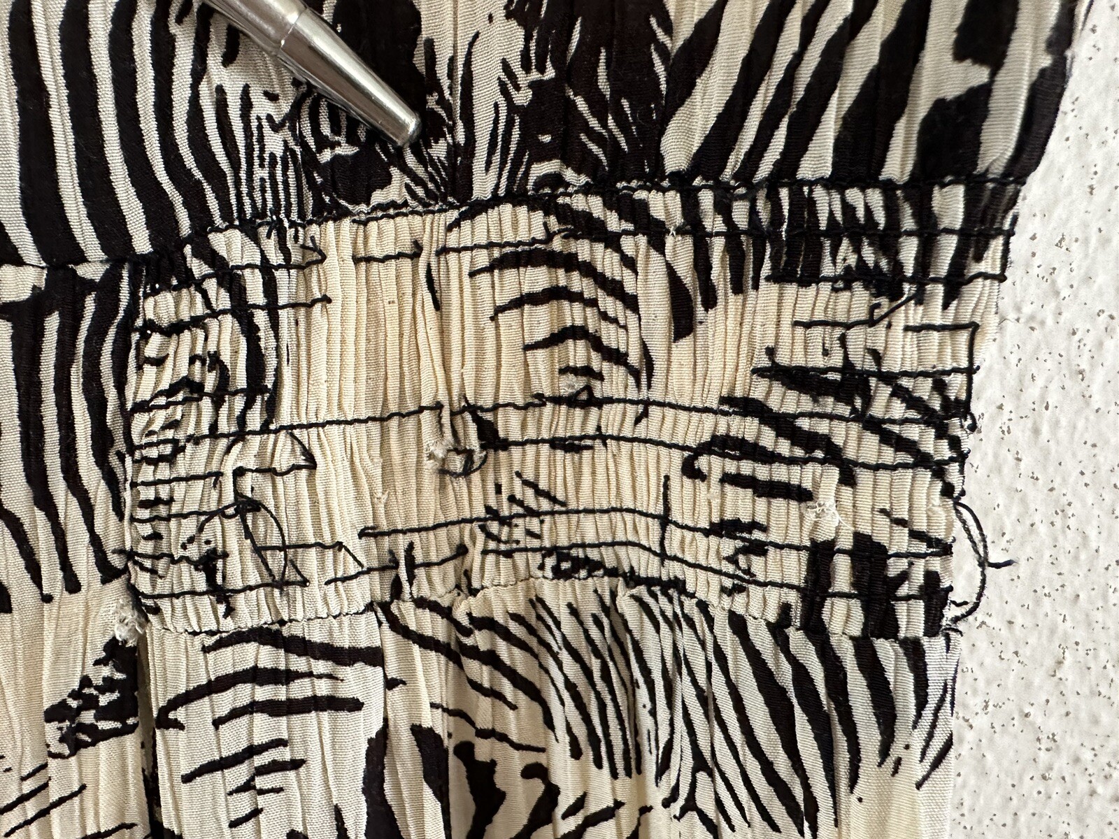 1980s Liz Claiborne Dresses Petites Crinkle Rayon Dress Zebra Print Safari 6 VTG
