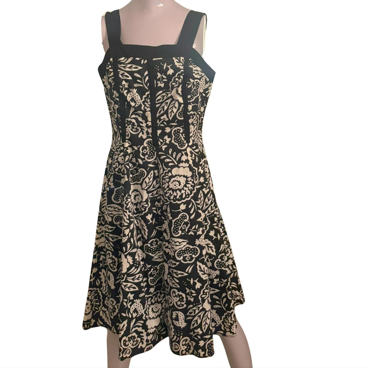 80’s Vintage Leslie Lucks 100% cotton Black and White Floral Sundress