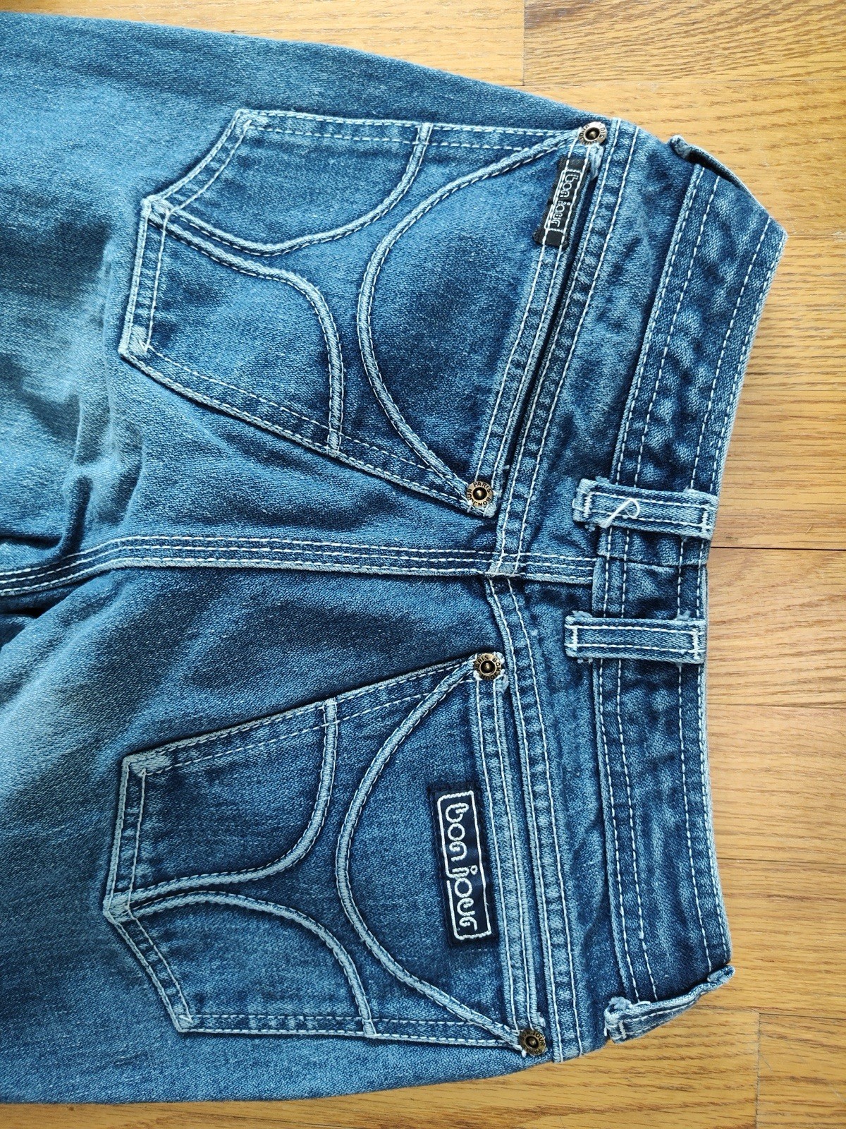 Vintage Bonjour Jeans Size Waist 22 Inseam 32.