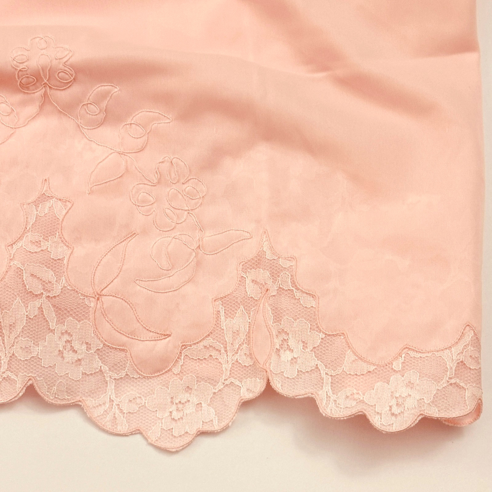 Karen Lisa Pink Nylon Tricot Full Slip Shadow Panel Size 34 to 32″ Bust 1970s