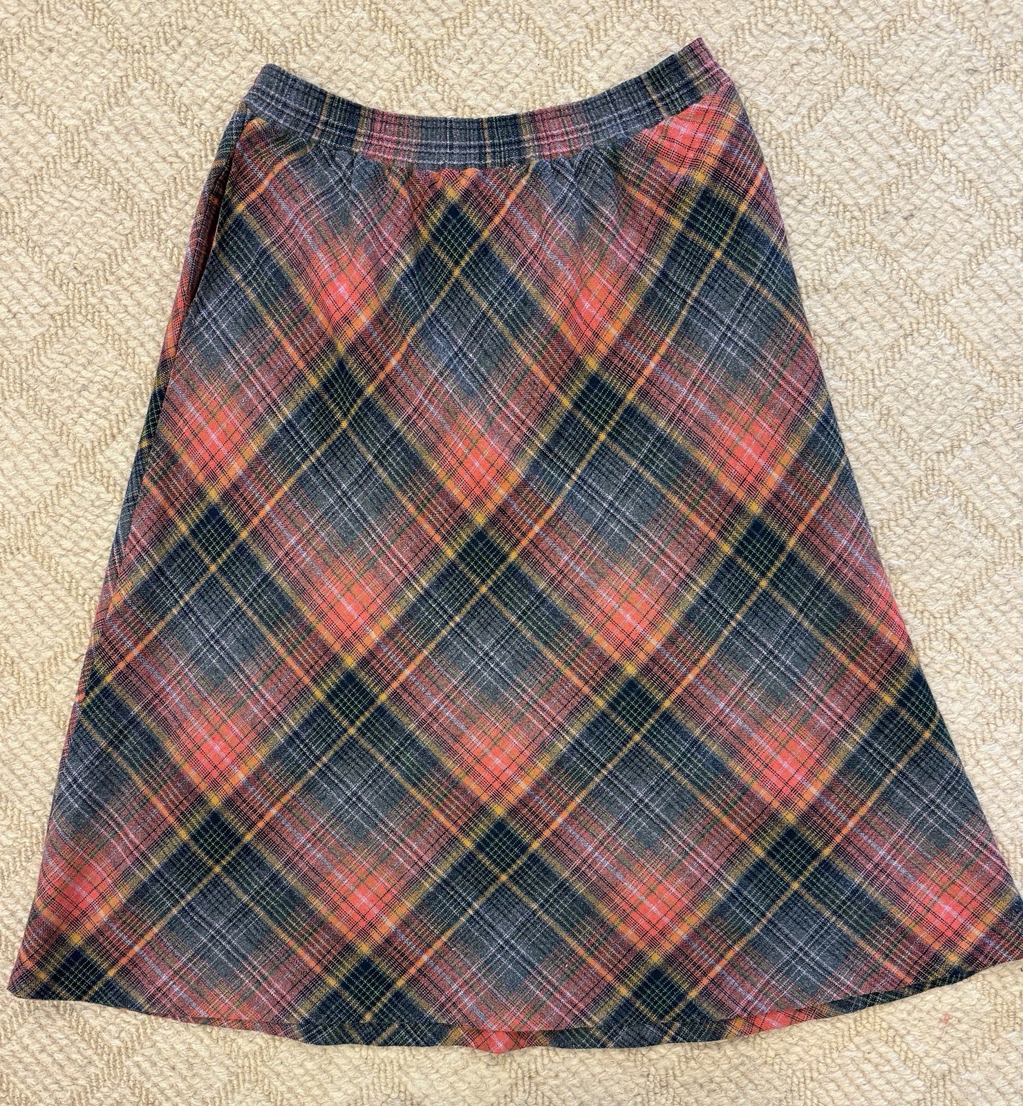 Vintage wool plaid skirt large 12-14