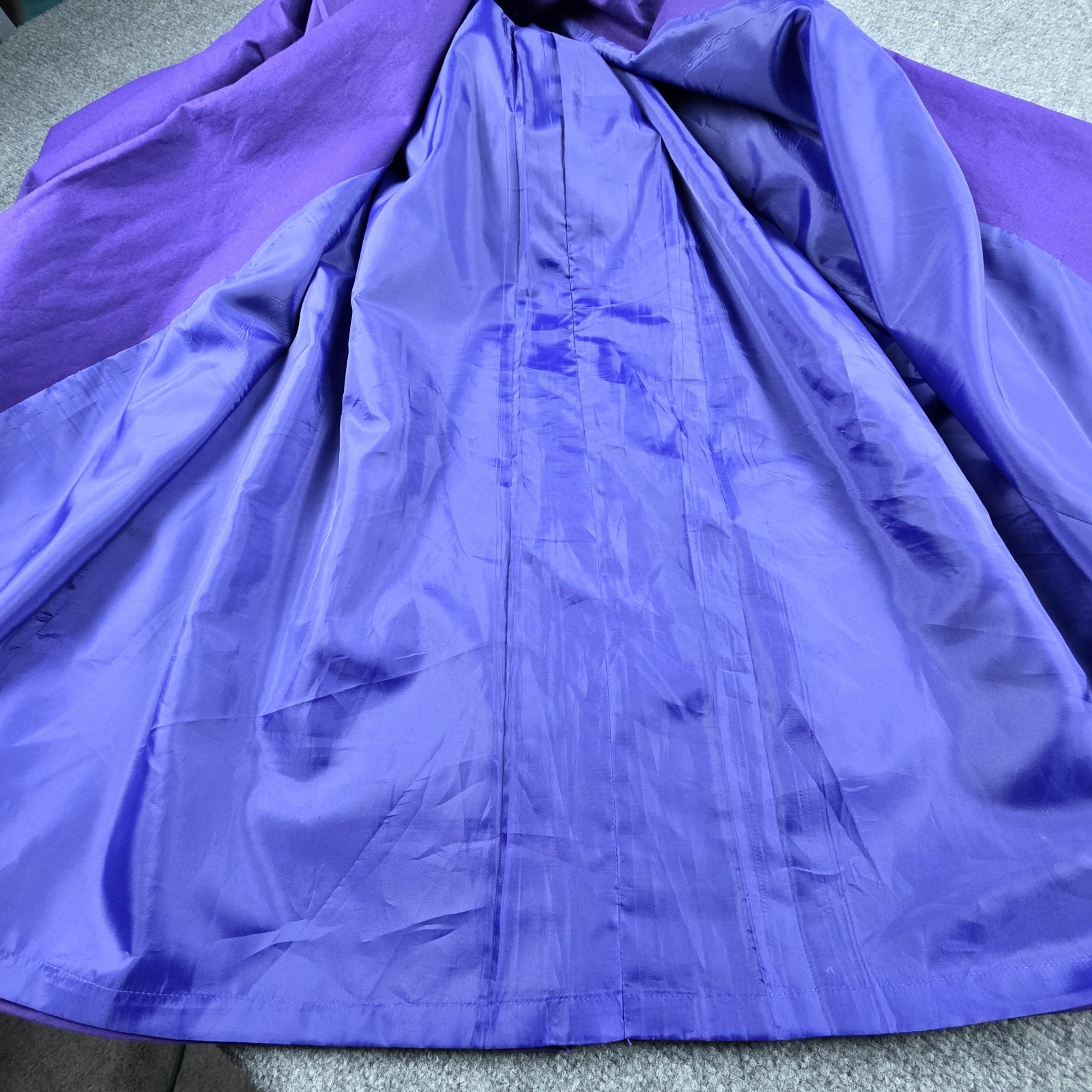 I. Magnin Vintage Women’s 12 Purple Trench Coat 80s 90s Belted Swing Long Lined