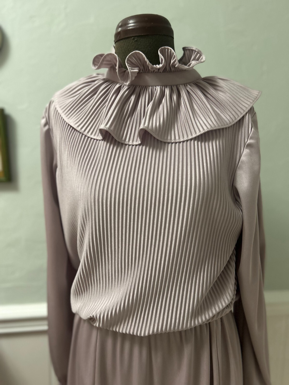 Vintage Dusty pale purple maxi dress ruffle pleated skirt 70s 80s