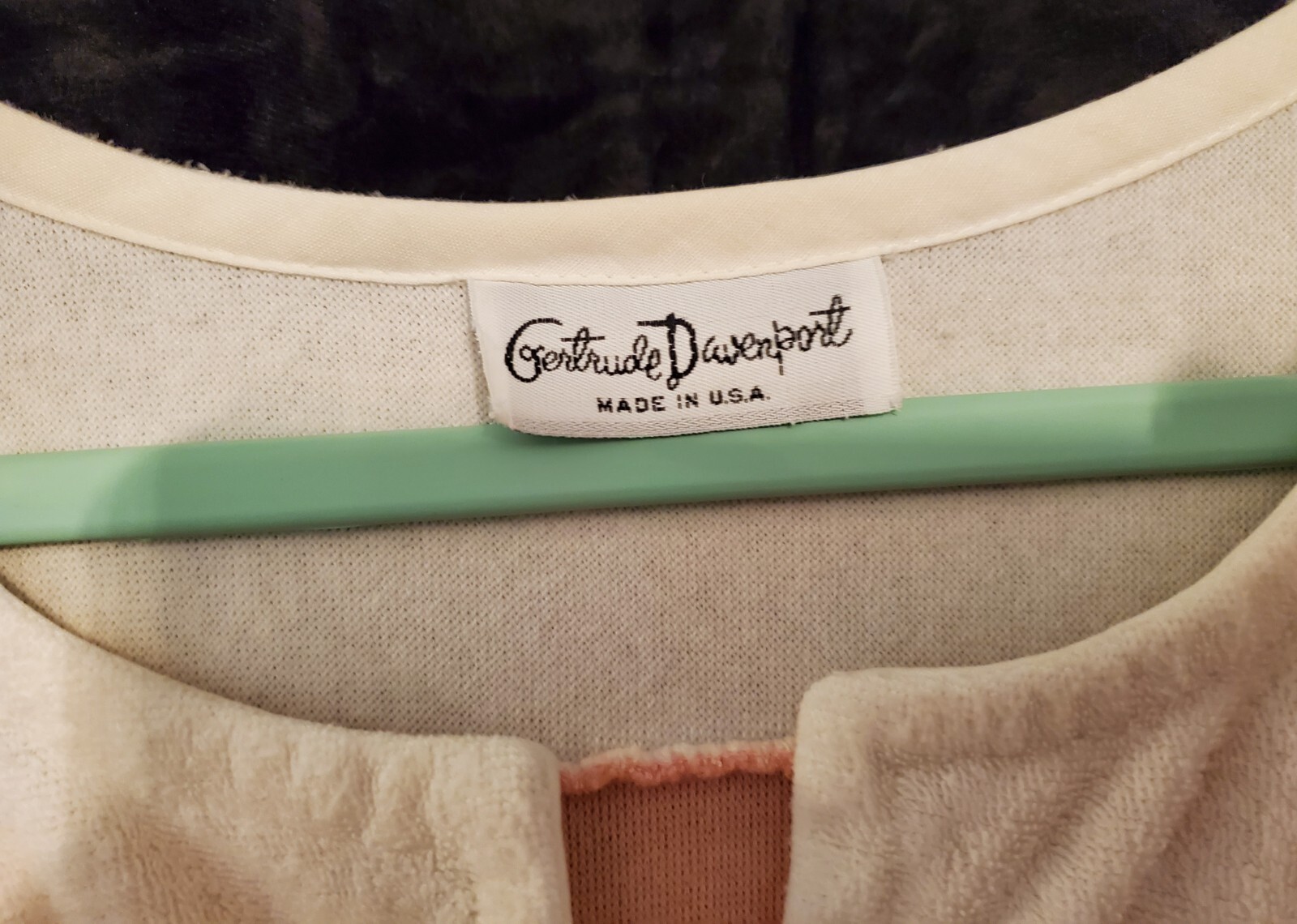 1970s Vintage Gertrude Davenport Women’s Terry Cloth Beach Pool Cover Up.