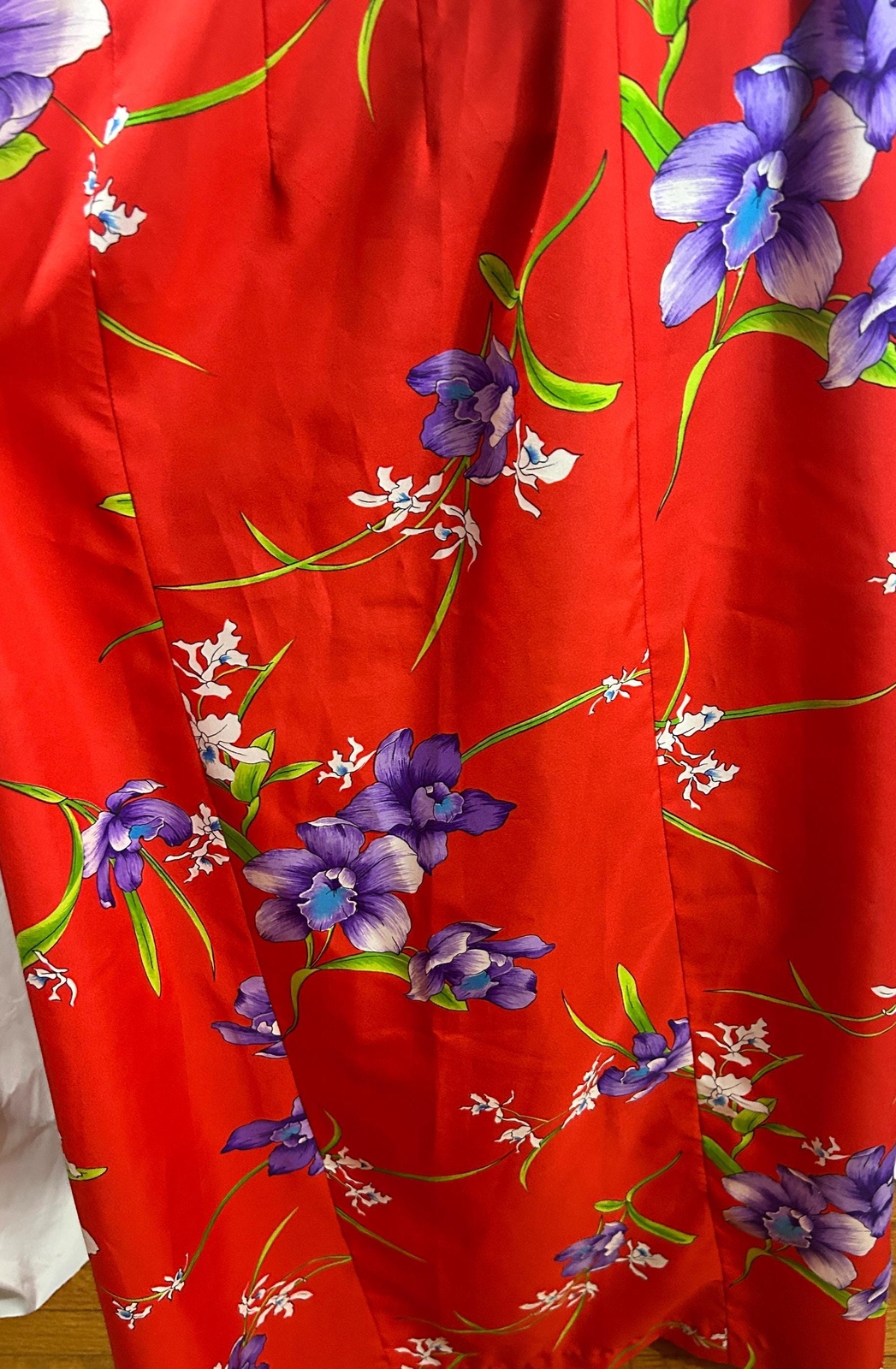 Vtg Fashion by Loke Red with Purple Flower Design Princess Style Cut Dress M-L