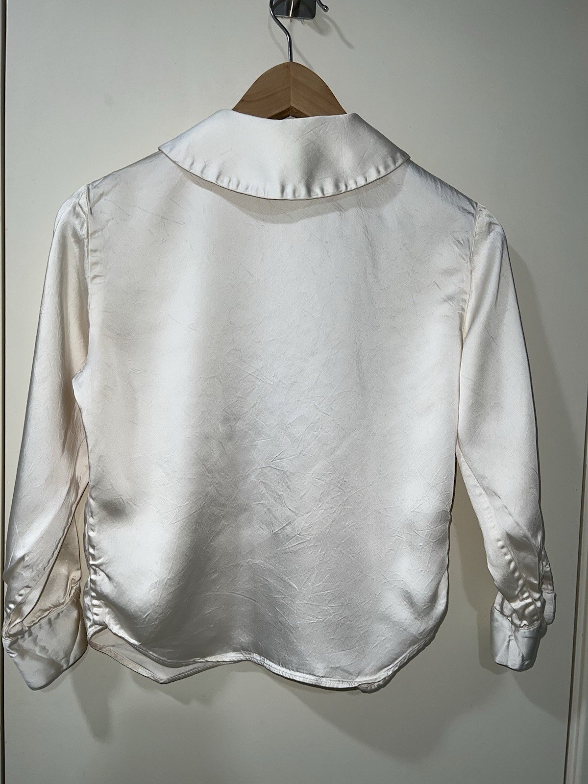 Vintage Ivory Satin Blouse – Majestic 30 – Long Sleeve – Small (Approx.)