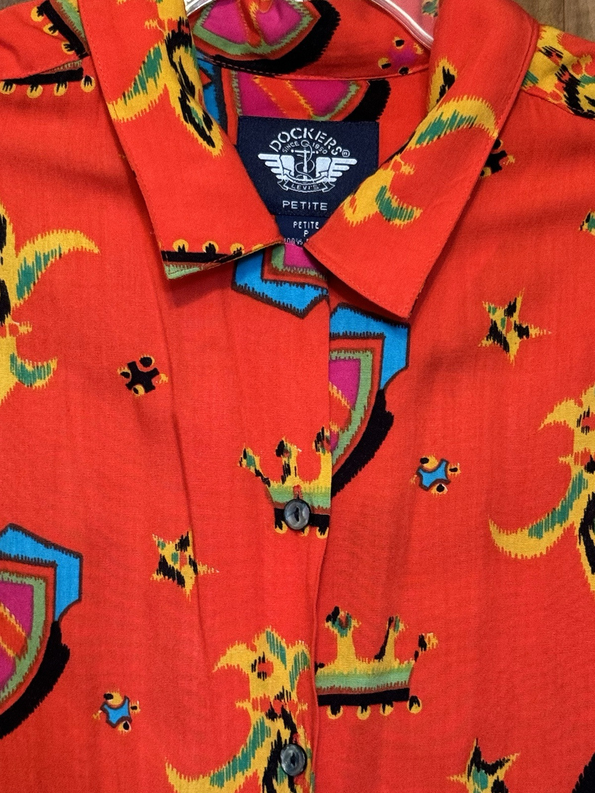 Levi’s Dockers Shirt Women Sz Petite Red Neon Kings Royal Crown Top Vintage 80s
