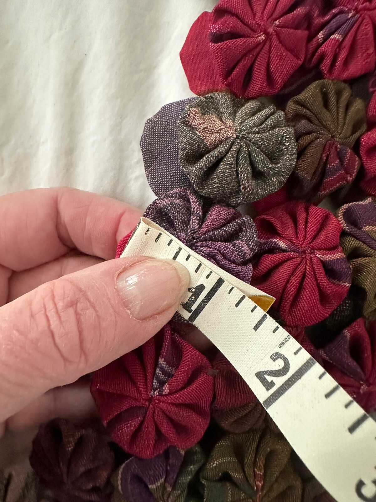 Vtg YoYo Quilt Vest BOHO Hippie DARK Colors Retro Patchwork – Small -Cottagecore
