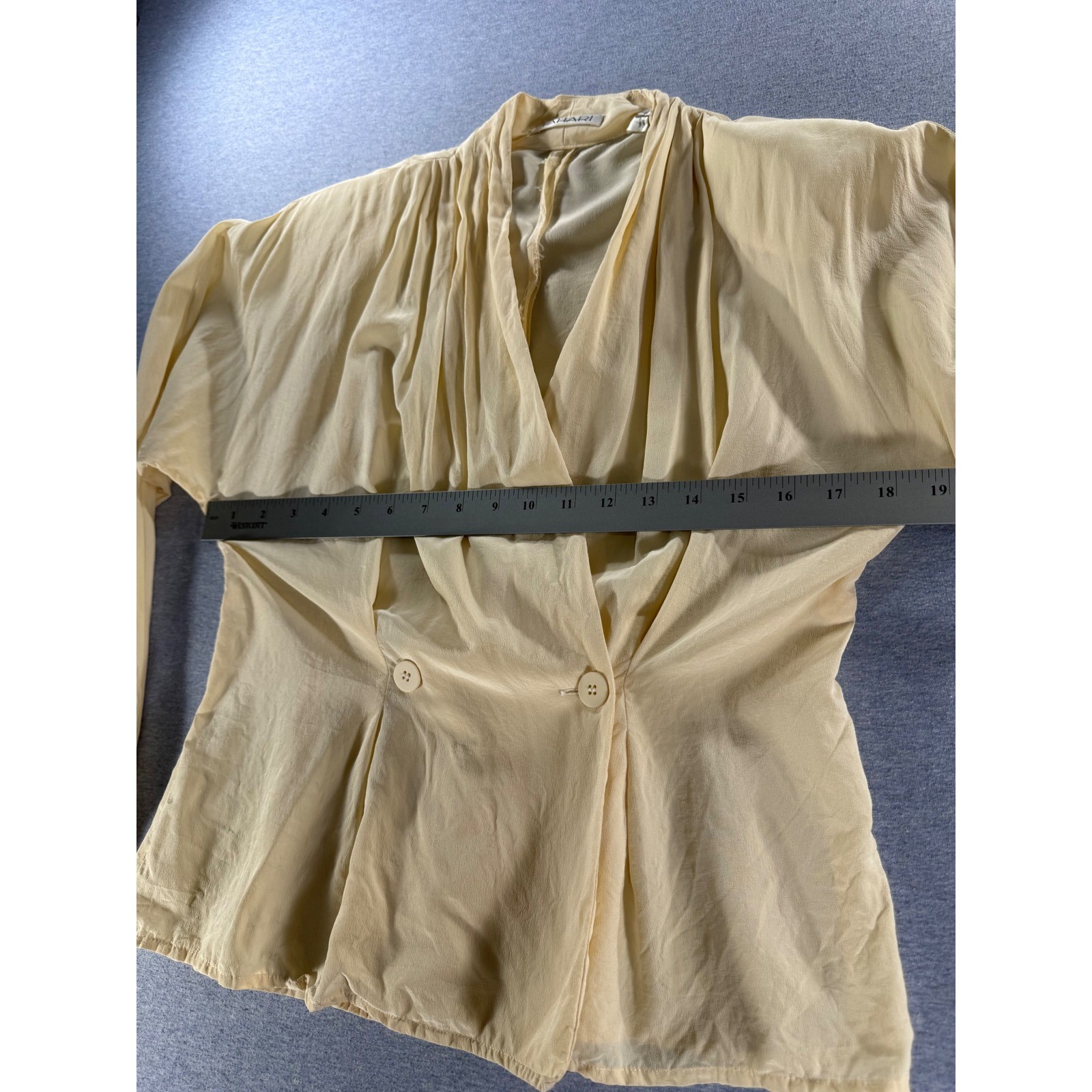 Vtg Tahari 100% Silk Blouse Ivory Wrap Pleated Long Sleeve Top Size 10