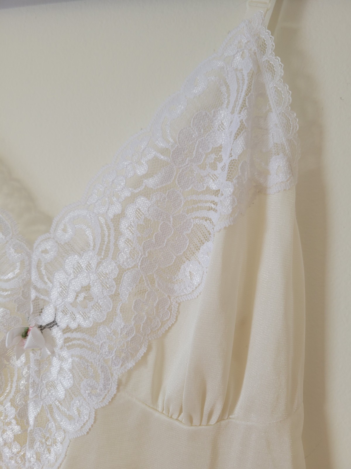 VTG Ashley Taylor Nylon Lace Trim Cami White Off White SM