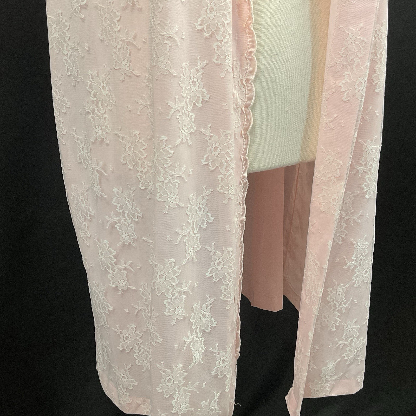 Vintage 1960s San’s Souci Pink Lace Peignoir Robe Nylon Sheer Lace Overlay Sz 14