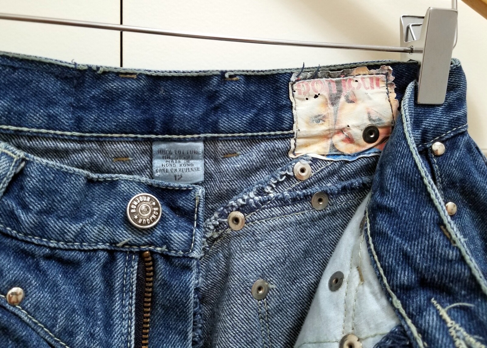 Women’s Vintage Bonjour Medium Wash Blue Denim Silver Metal Studded Jeans Sz 12