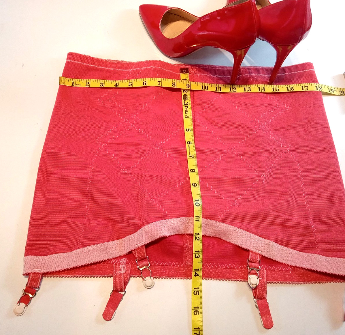 SZ 41-42 VTG SEXY LIPSTICK RED OPEN BOTTOM GIRDLE WITH 6 METAL STOCKING GARTERS