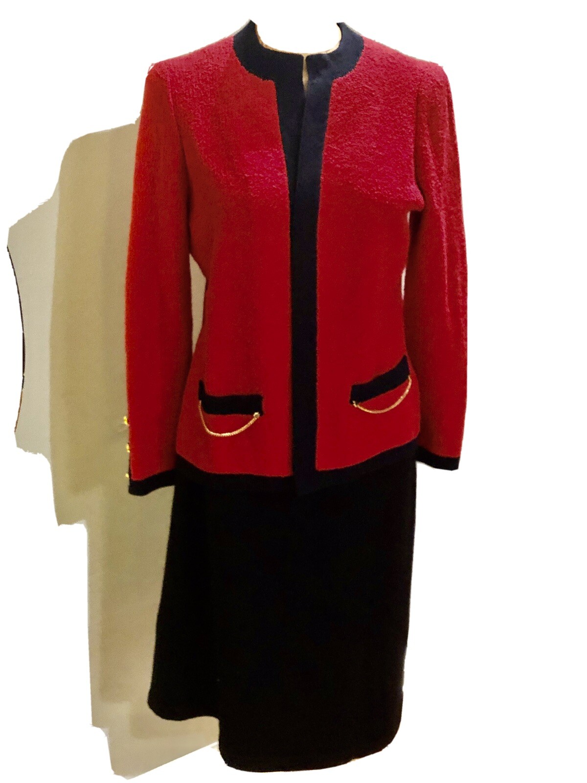 Vintage ADOLFO KNIT Boucle Cardigan Jacket +Skirt 2 Tone Red & Black Gold Chain