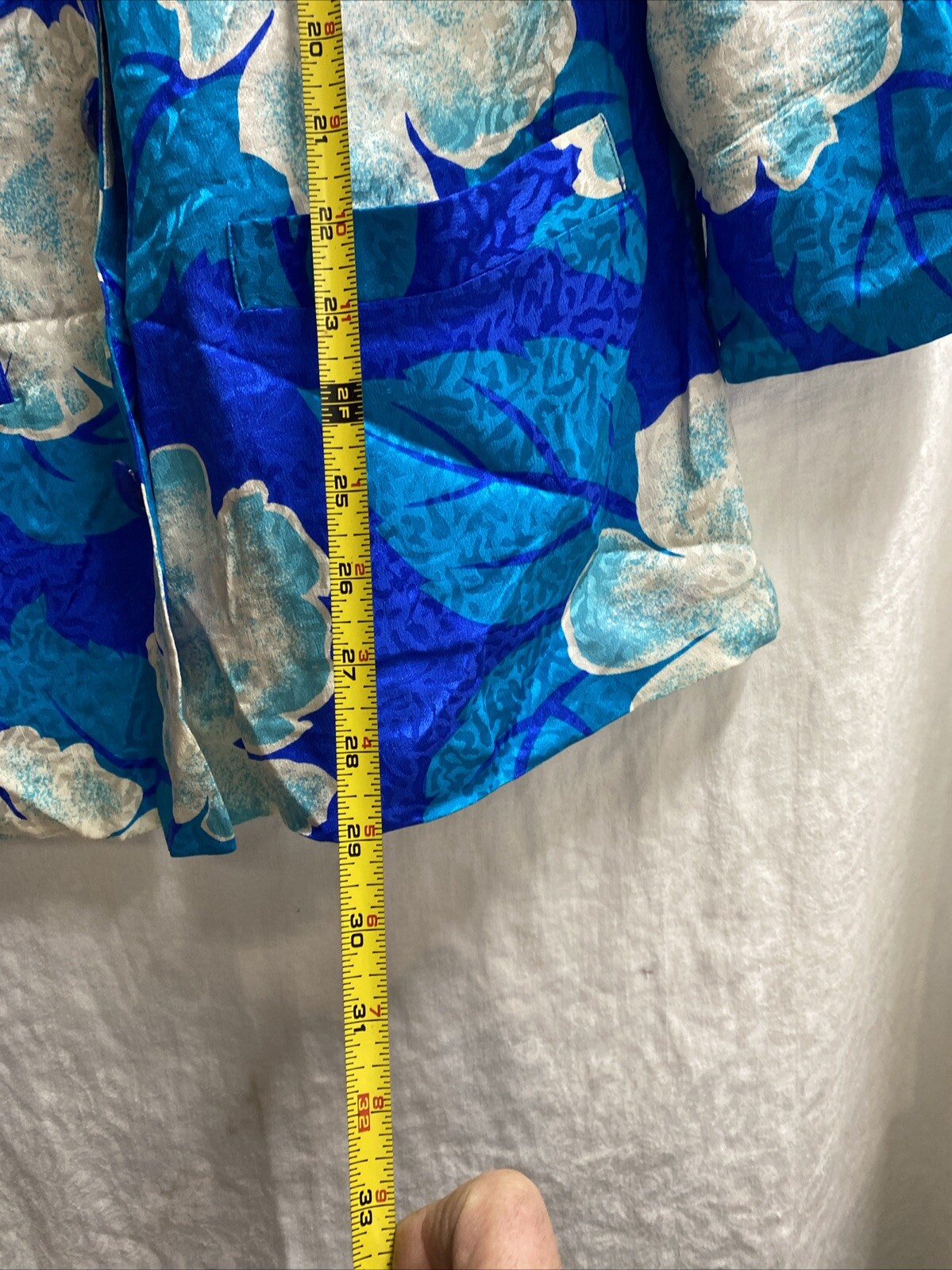 vintage 80s Bright Blue/white/aqua Blouse by S.I.L.K.S St Gillian size 12