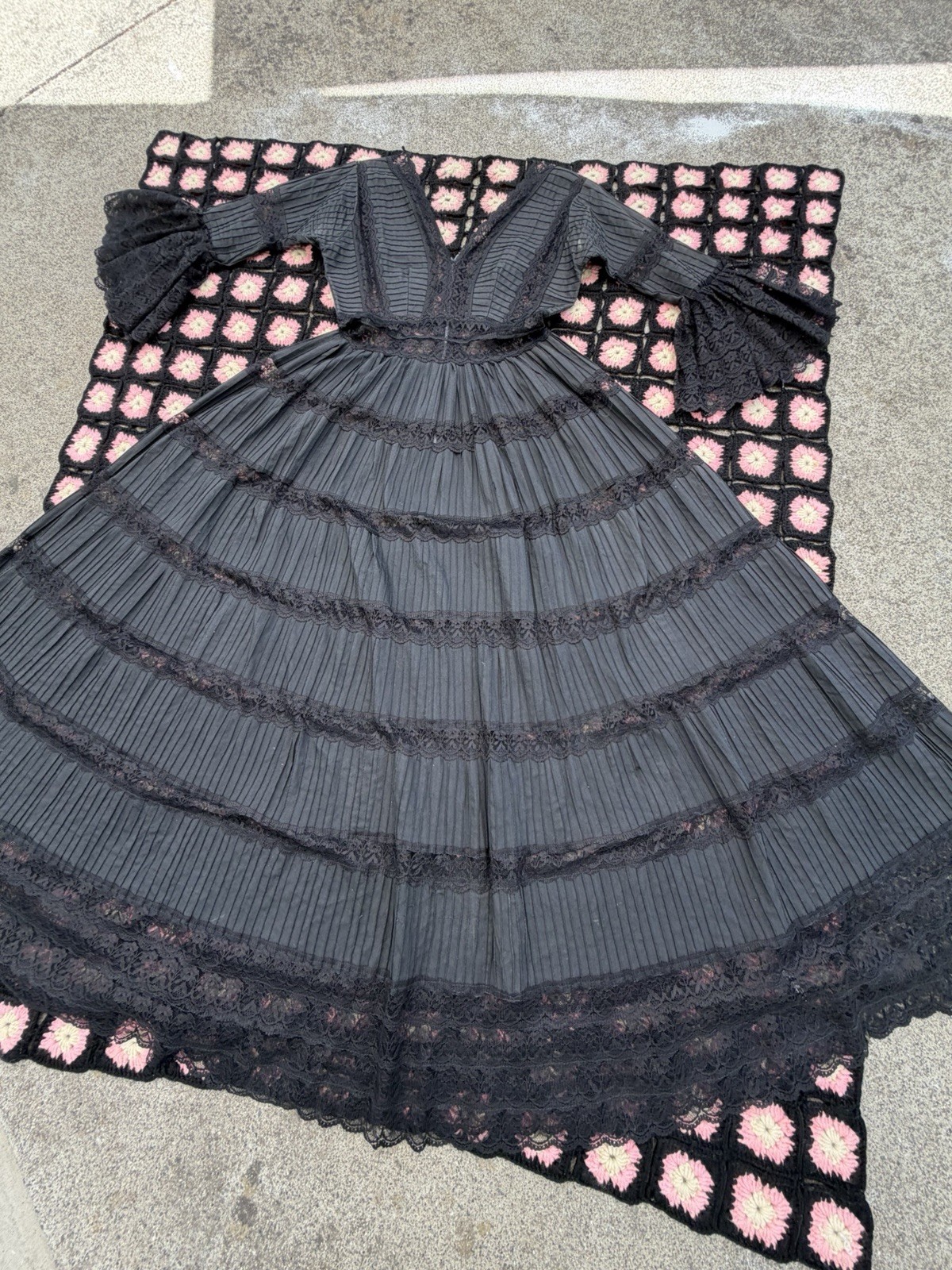 60s/70s Black Cotton Lace Maxi Dress Victorian Prairie Gothic Romantic Vintage