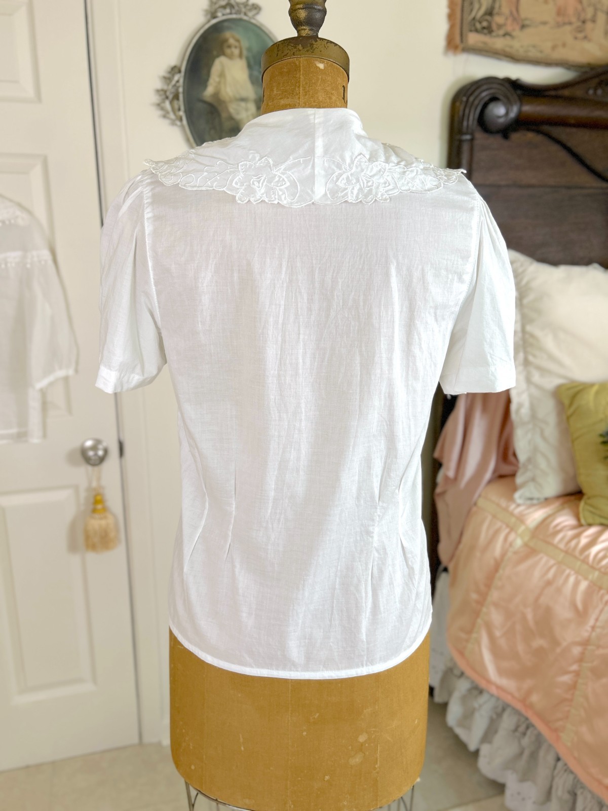 Vintage 1980s White Embroidered Collar Blouse, Button Front, Puff Sleeve, Top