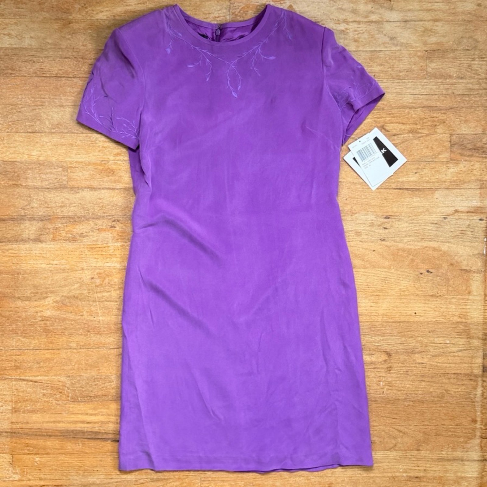 Vintage Purple 100% Silk Dress Size Medium 10 Embroidered Floral Short Sleeve