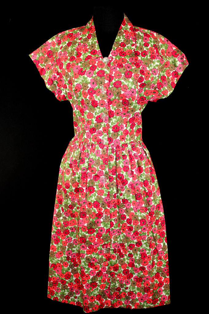 EXCEPTIONAL DEADSTOCK VINTAGE 1950’S VIVID FLORAL COTTON PRINT DRESS SIZE 10-12