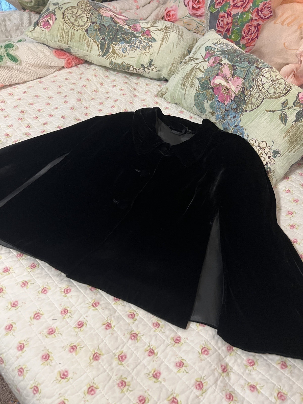 Vintage Black Silk Velvet Opera Cape Goth Witchey