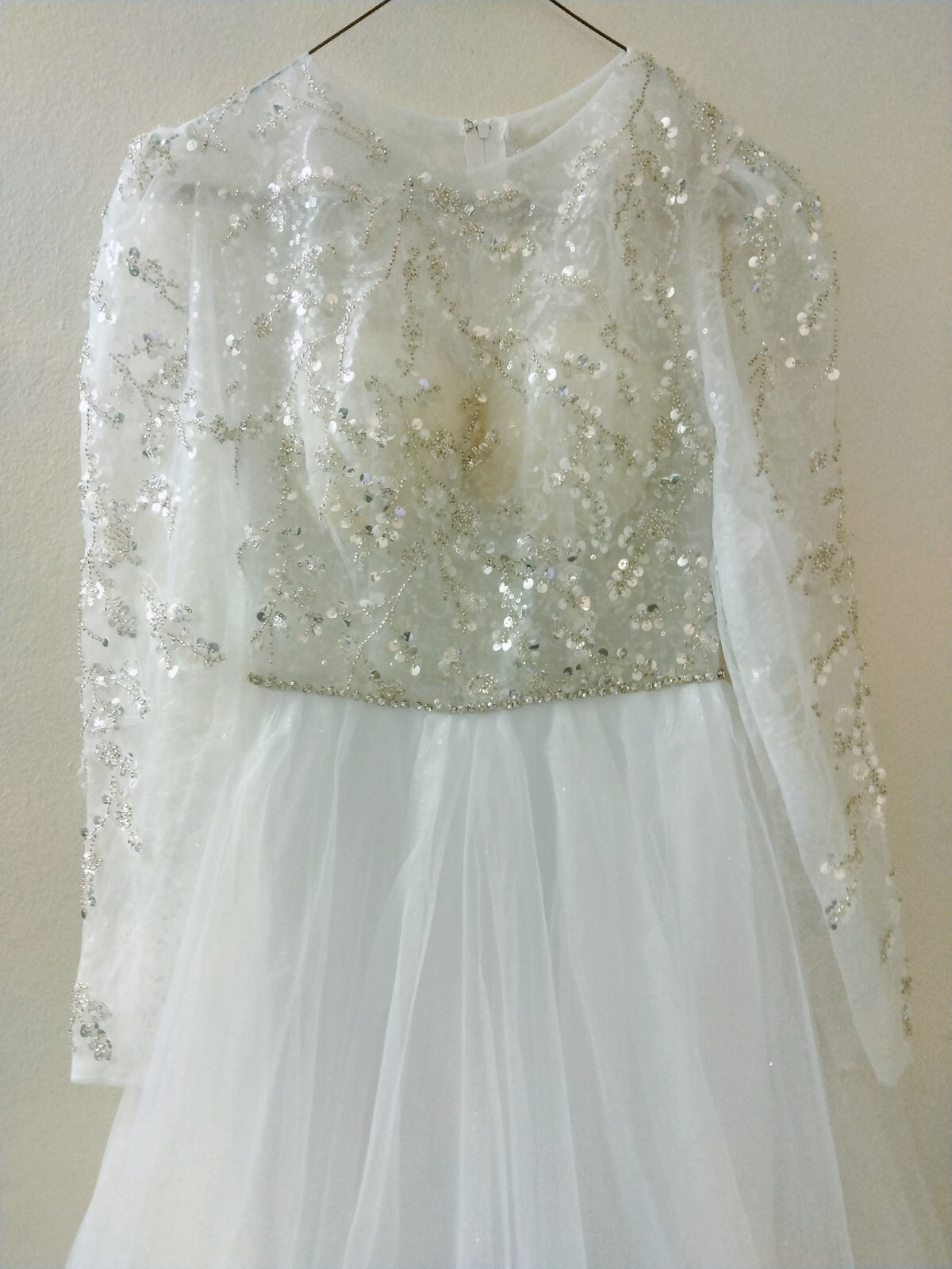 Modest O-Neck, Long Sleeves, Sweep Train Wedding Bridal Gown, Lace Appliques.