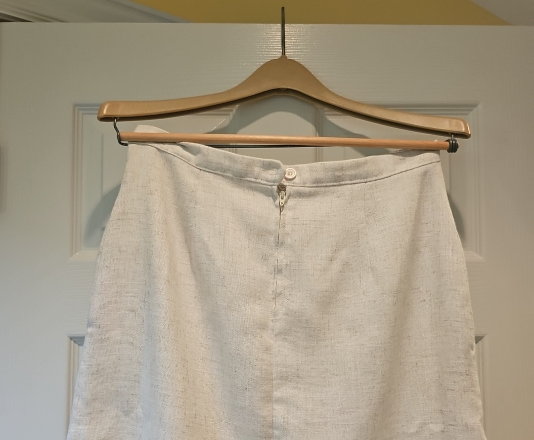 Vintage Skirt Sears Below Knee Pleated Union USA Made No Size Pockets! Read