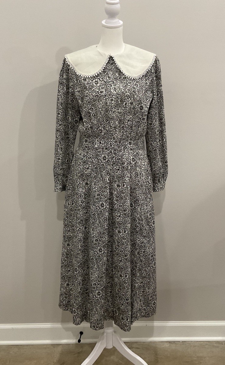 Vintage 80s Lanz Original Black Floral Cotton Dress Pockets Prairie Cottagecore