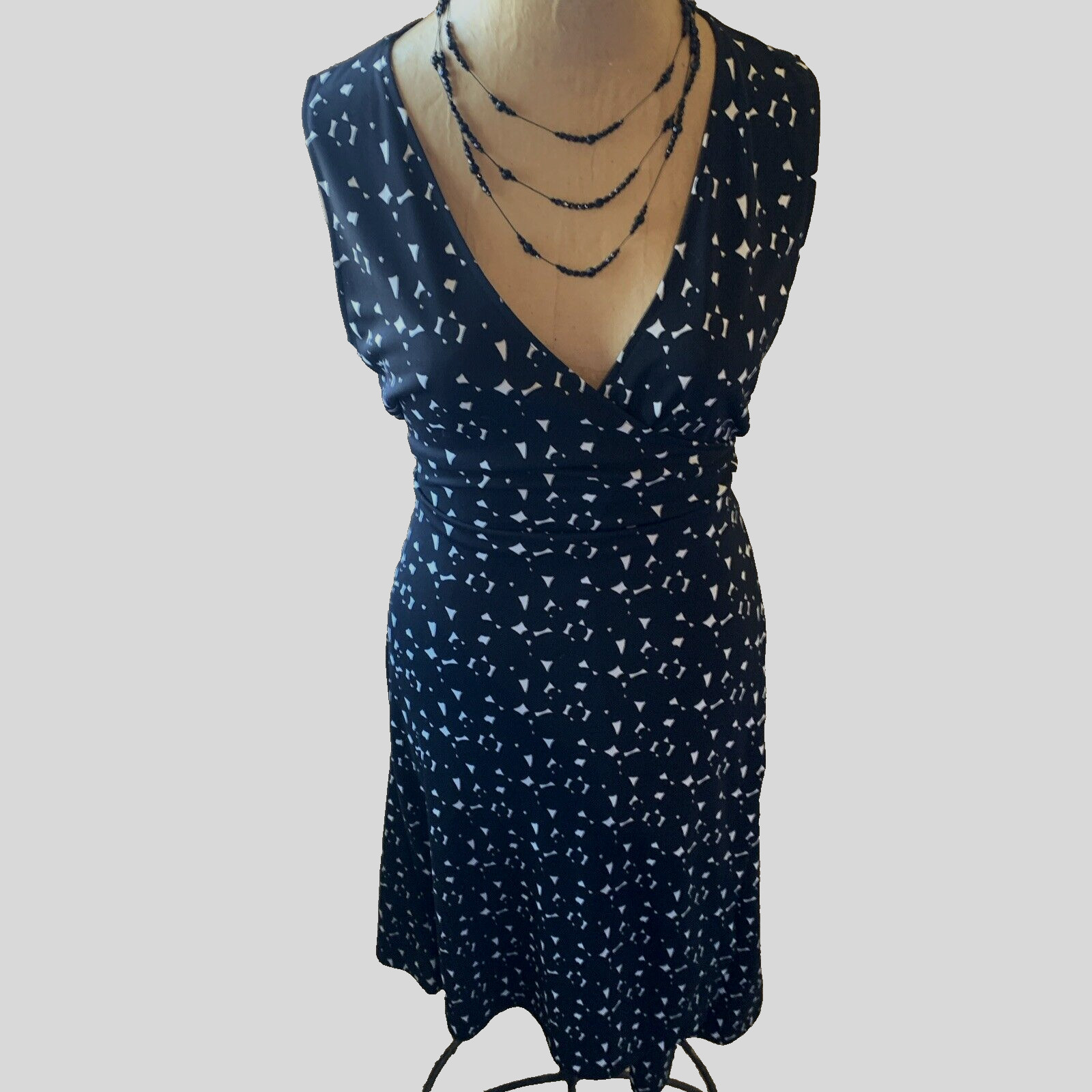 Vintage Wrap Dress Size M Sleeveless Black White Geometric Midi Wedding Guest
