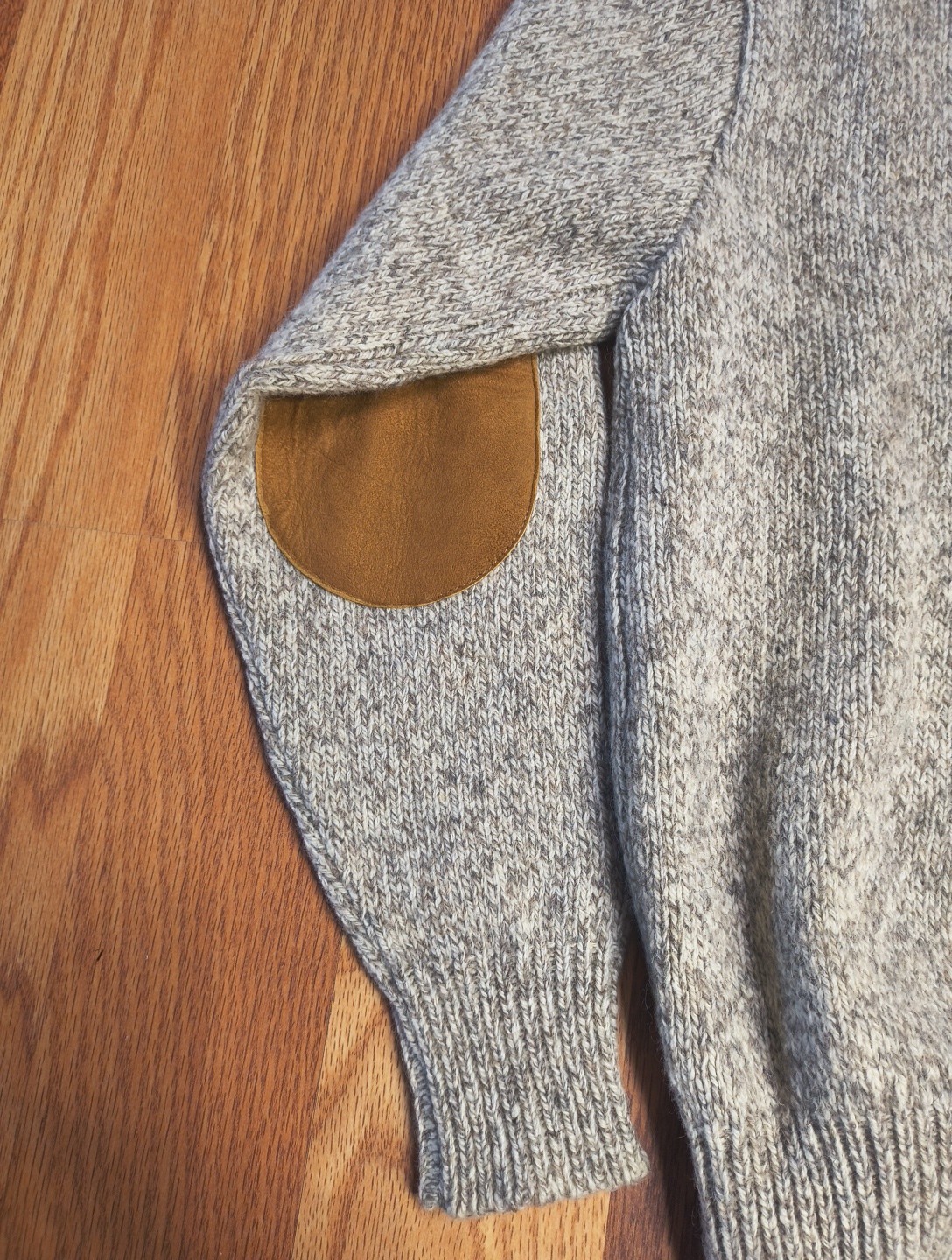 Vtg Cambridge Dry Goods Ragg Wool Blend Sweater NWT M Leather Elbow Patch