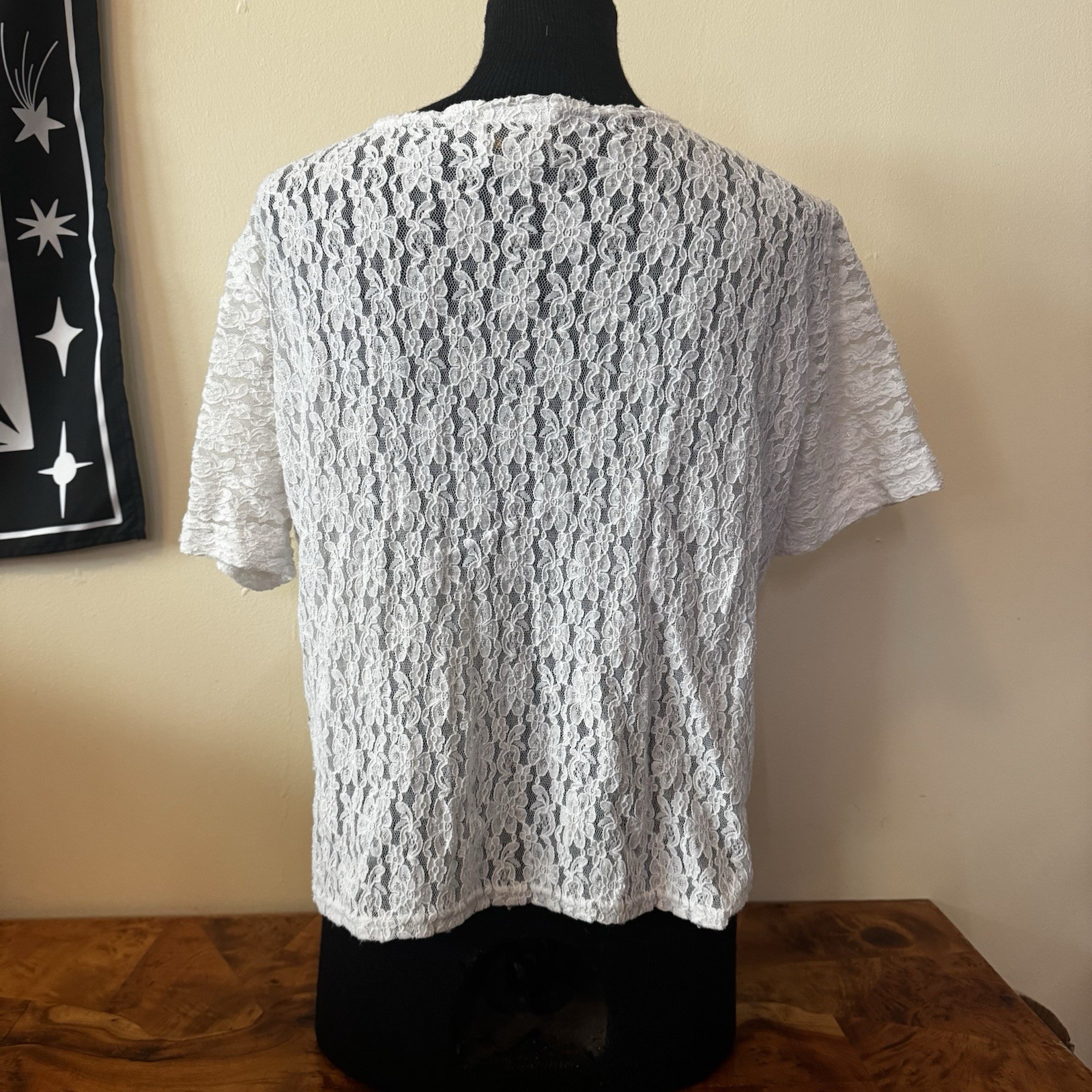 Vintage TR Bentley Lace Tunic Top Short Sleeve White Floral Party Cocktail