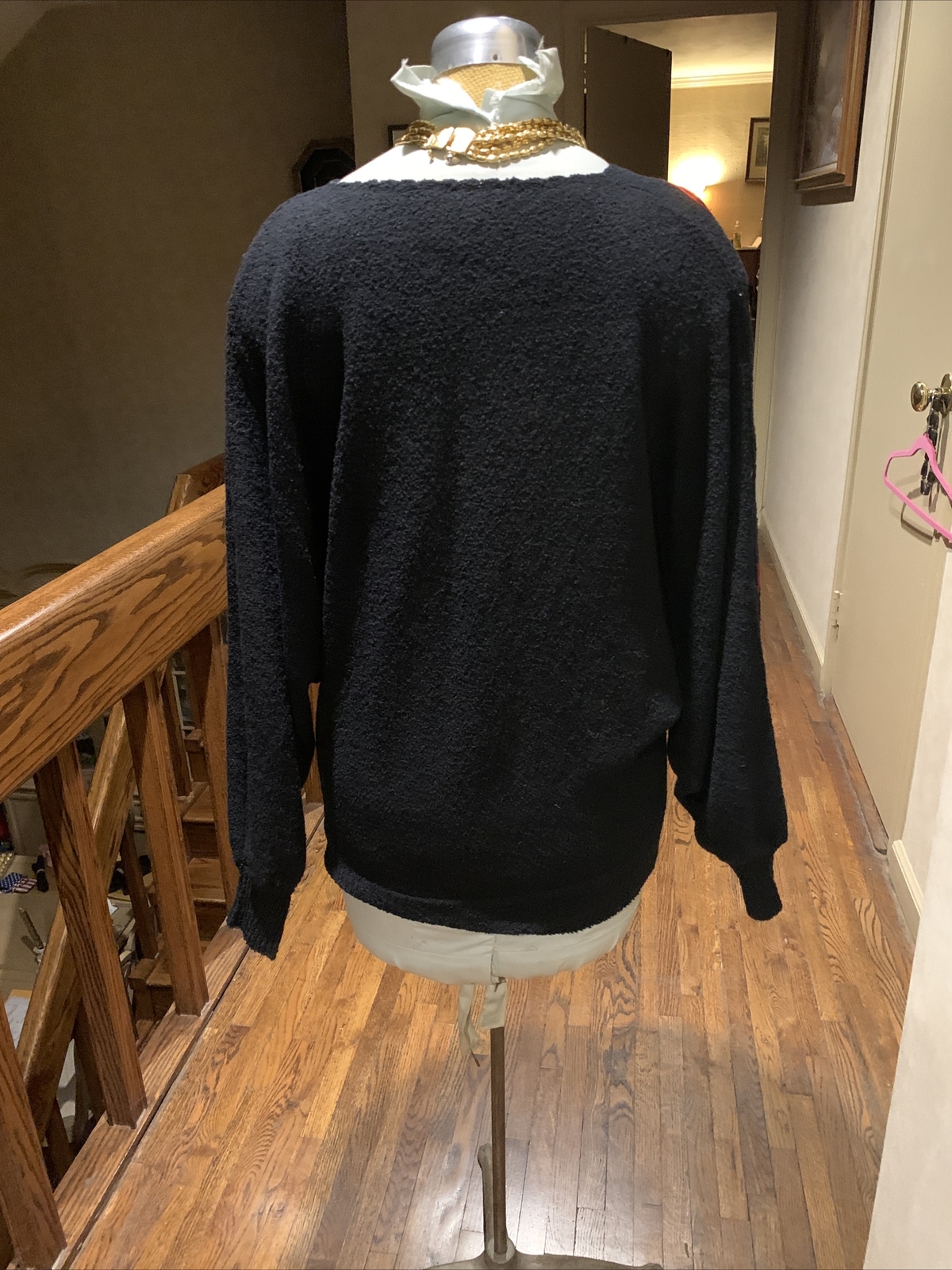 VINTAGE AMAZING DESIGN PETER LYNNE NEW YORK BLACK WOOL RED RIBBON SWEATER SZ.4/L
