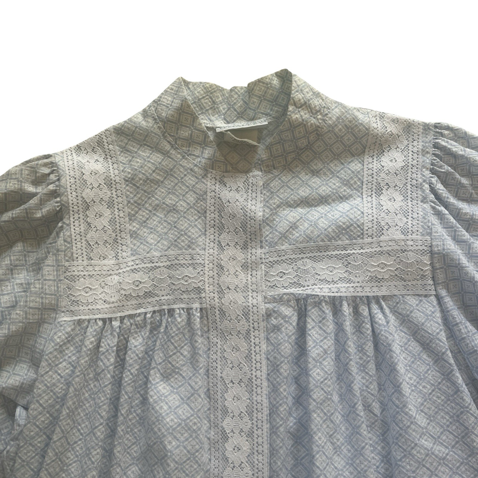 VTG Gilligan O’Malley Size M 12-14 Nightgown Lace Blue White Geometric Snap