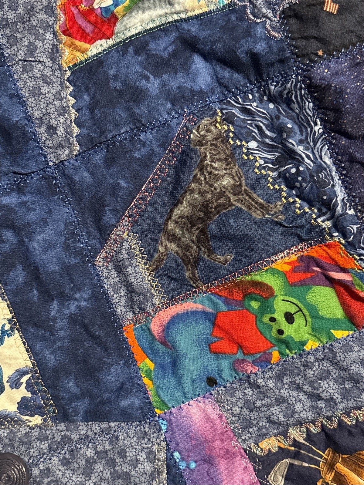 Vintage patchwork quilted coat, Bohemian/Crazy Quilt Style Pre-owned M/L? Women