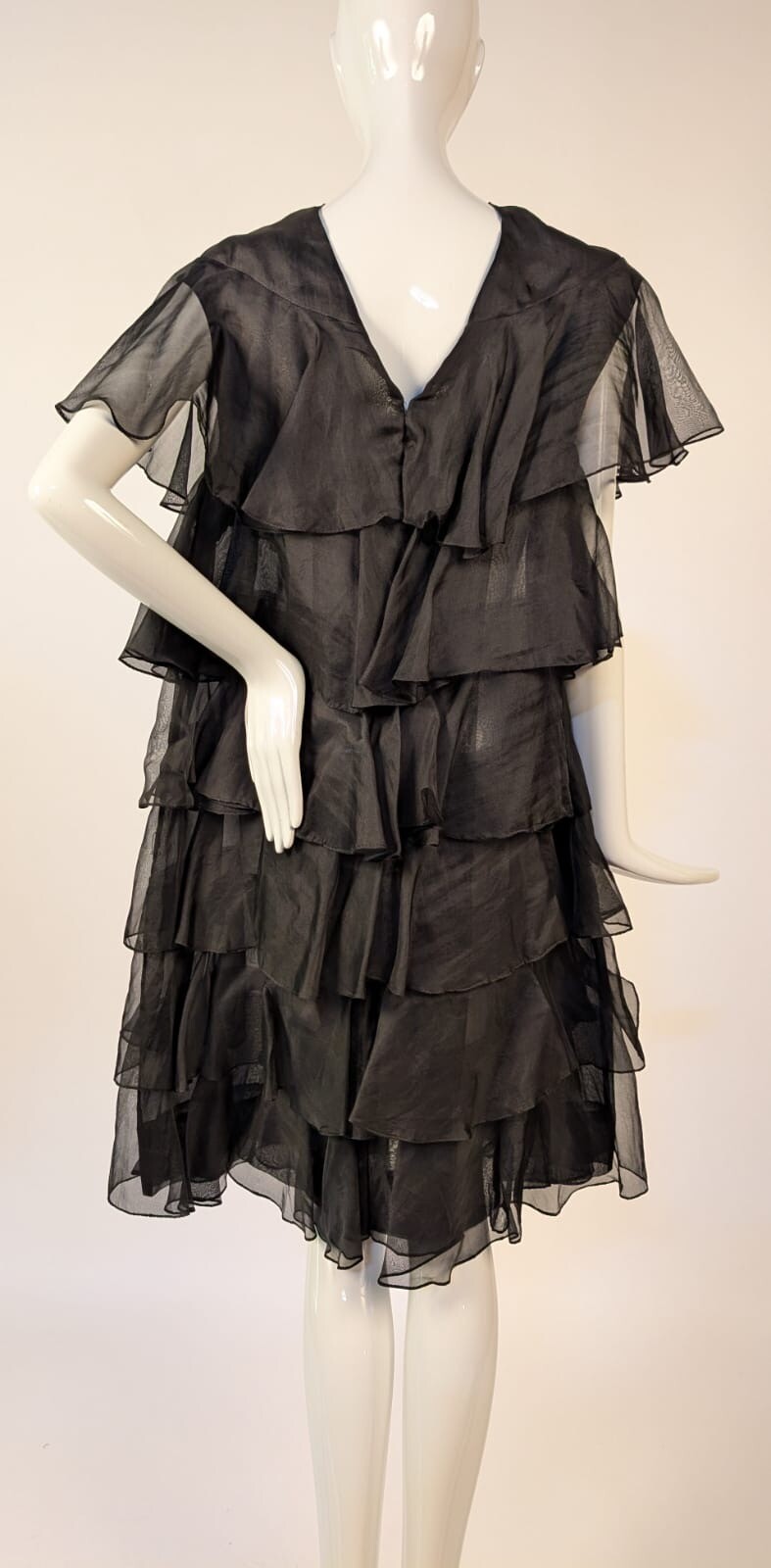 BEAUTIFUL VINTAGE 1970’S TIERED SILK ORGANZA RUFFLE COCKTAIL DRESS
