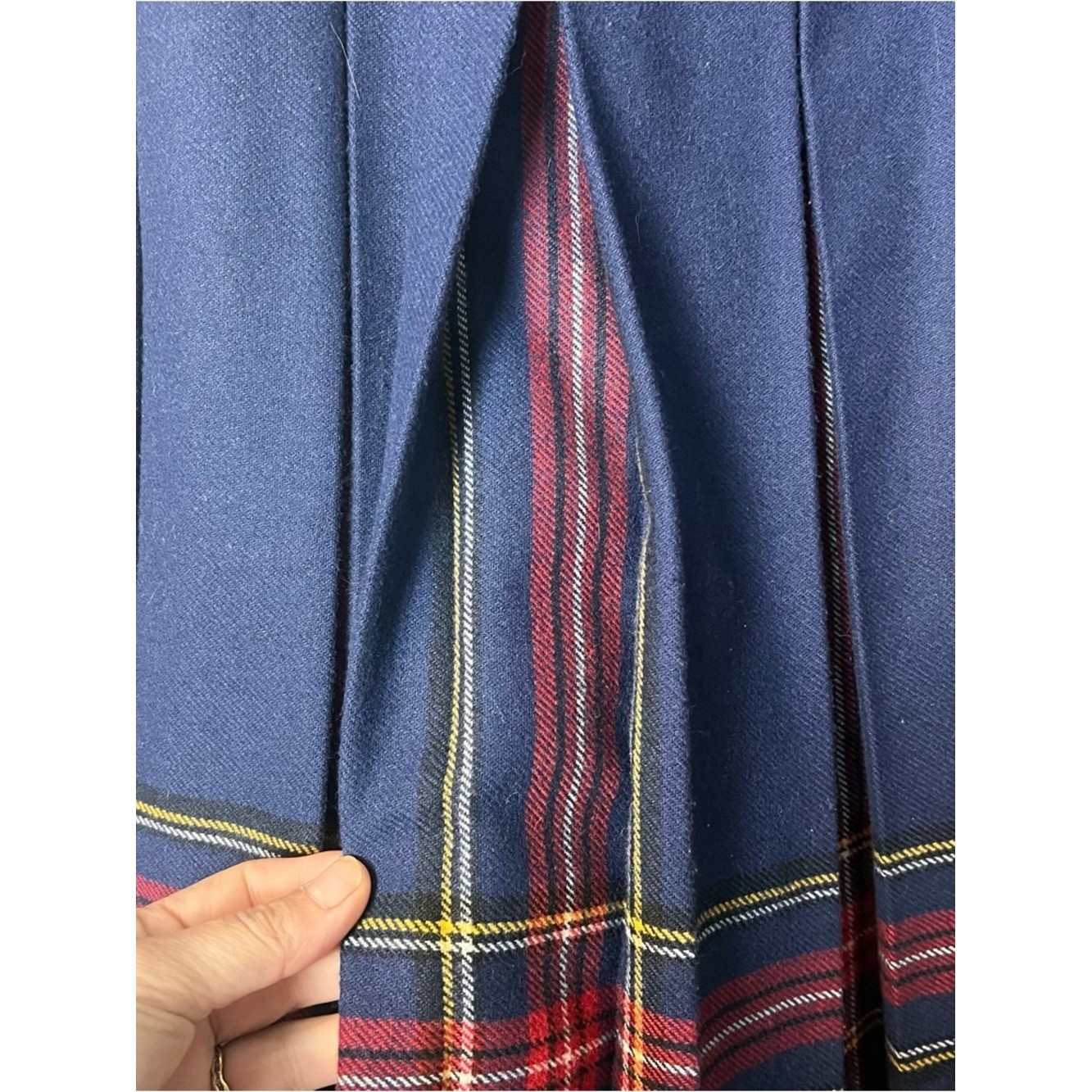 Vtg Tan-Jay Navy Wool Blend Pleated Midi Skirt Tartan Plaid Hem Border Sz 10