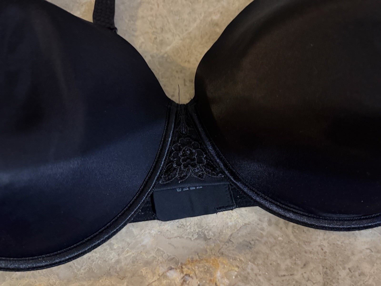 VINTAGE VANITY FAIR BRA! 42 DDD. BLACK