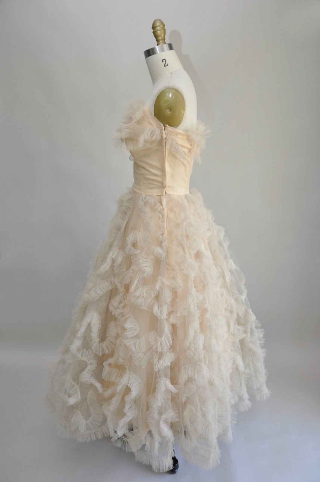 Vintage 1950s Dusty Peach Tulle Ruffled Cupcake Wedding Party Prom Dress XS