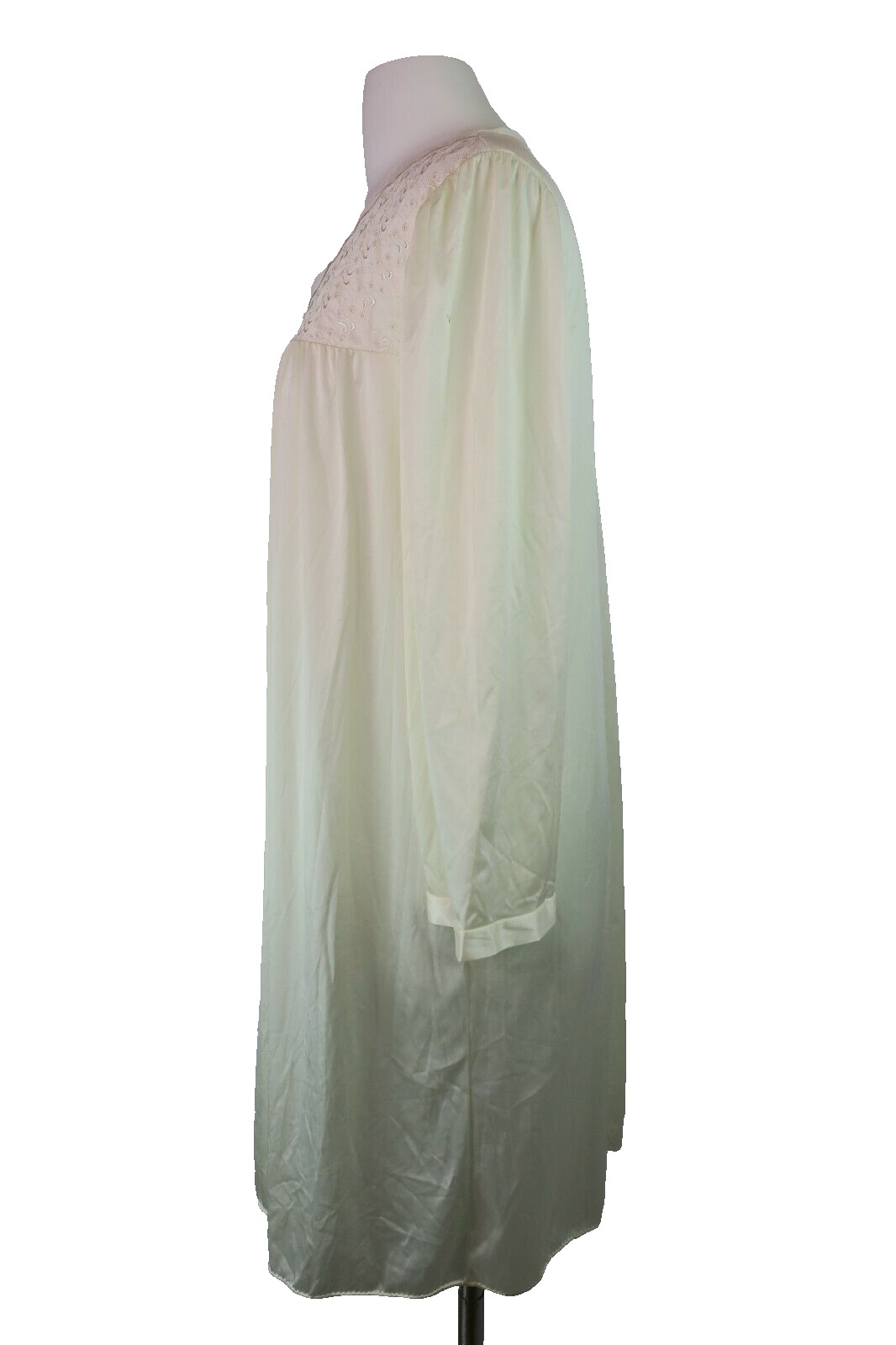 Vanity Fair Housecoat Robe Peignoir Ivory Bridal Nylon Lace Made USA VTG 80s M