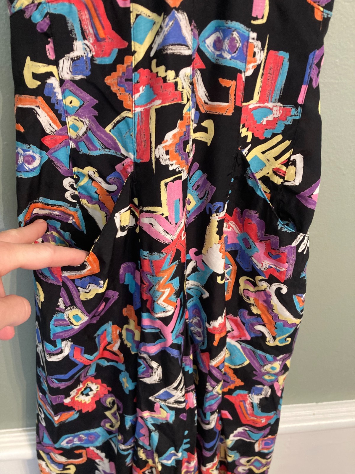 Bold Geometric Vintage Print Cross Back Strap Overall-Type Fitted Bust Dress