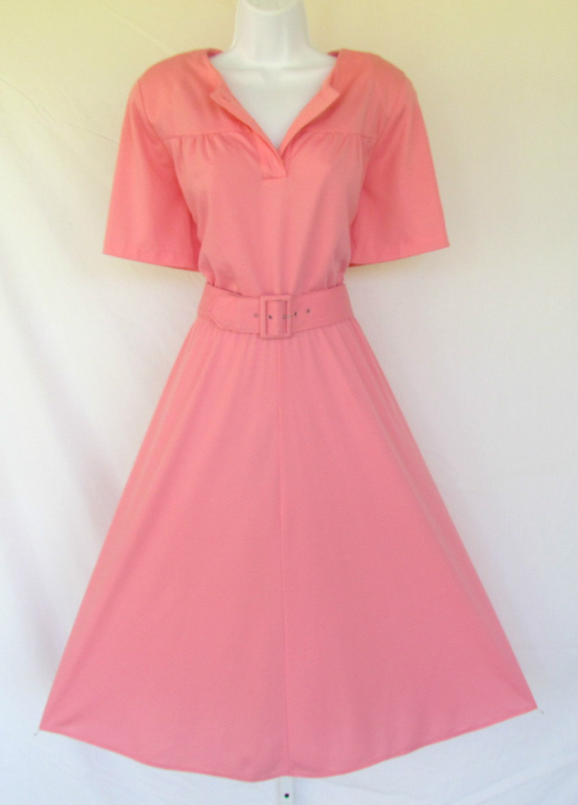 VINTAGE 1960s 70s DRESS ALICIA PINK BELT PADDED SHOULDERS 39″ BUST